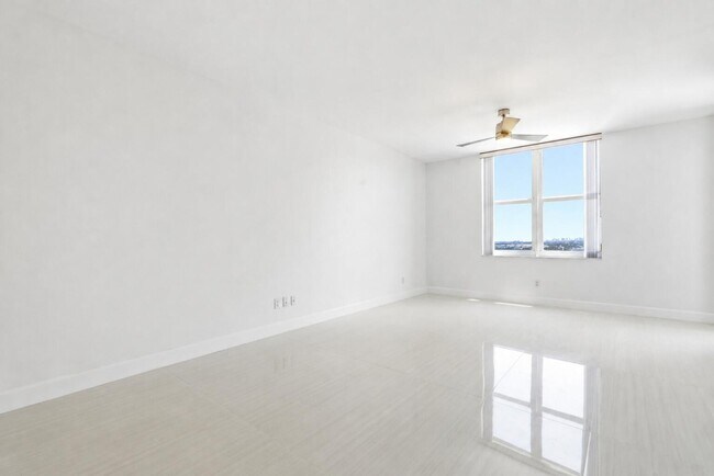 Photo - 511 SE 5 Ave Unit 2207