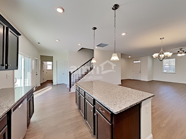 Photo - 209 Stowe Rd