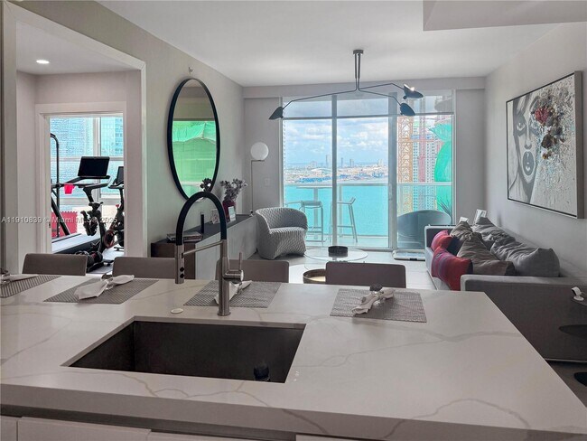 Photo - 31 SE 5th St Unit 3412