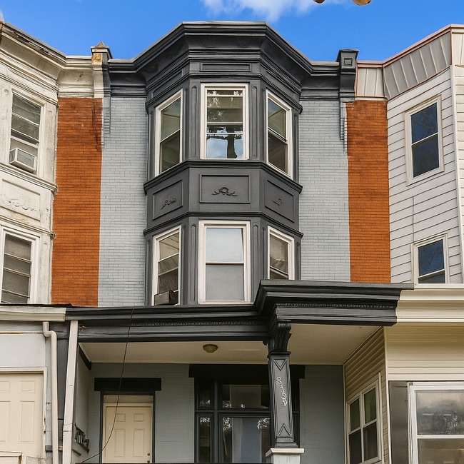 Front - 5459 Cedar Ave Unit 3