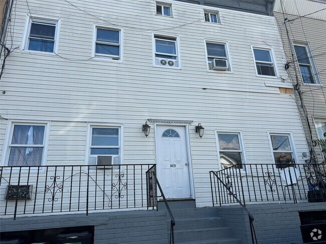 Building Photo - 86-28 80th St Rental