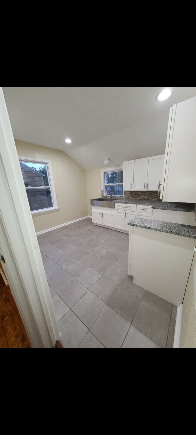 Building Photo - 3961A N 30th St Unit 3961a Rental