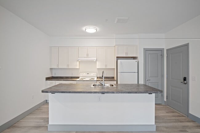 Photo - Bayonet Street Apartments