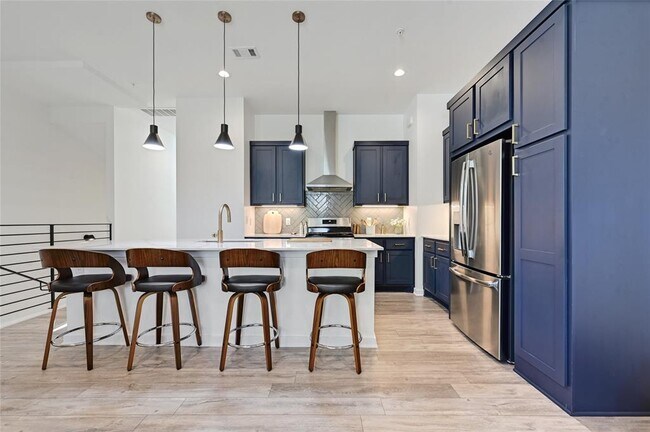 Photo - 2804 S 1st St Unit 2106