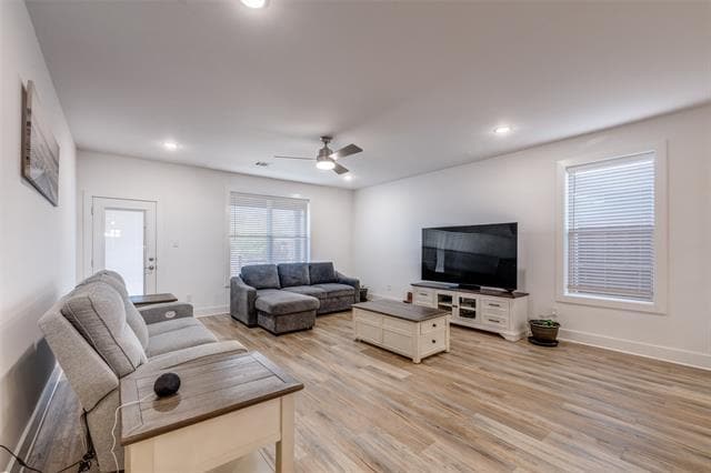 Photo - 10832 Eva Mae Blvd.