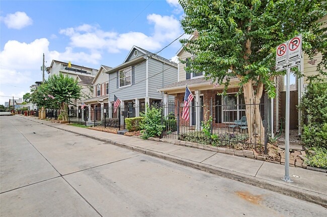 Photo - 1104 Buckner St