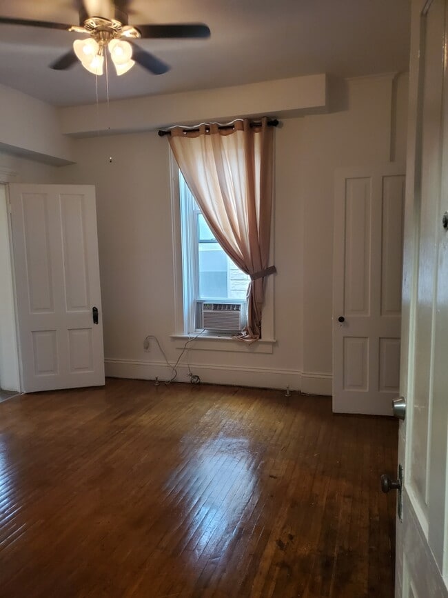 Photo - 1338 Main St Unit 5