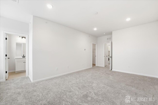 Photo - 216 Jessie Pl