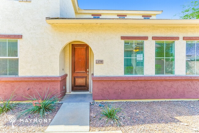 Building Photo - 1758 S Chatsworth Rental