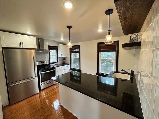 Photo - 10 Fairview Pl