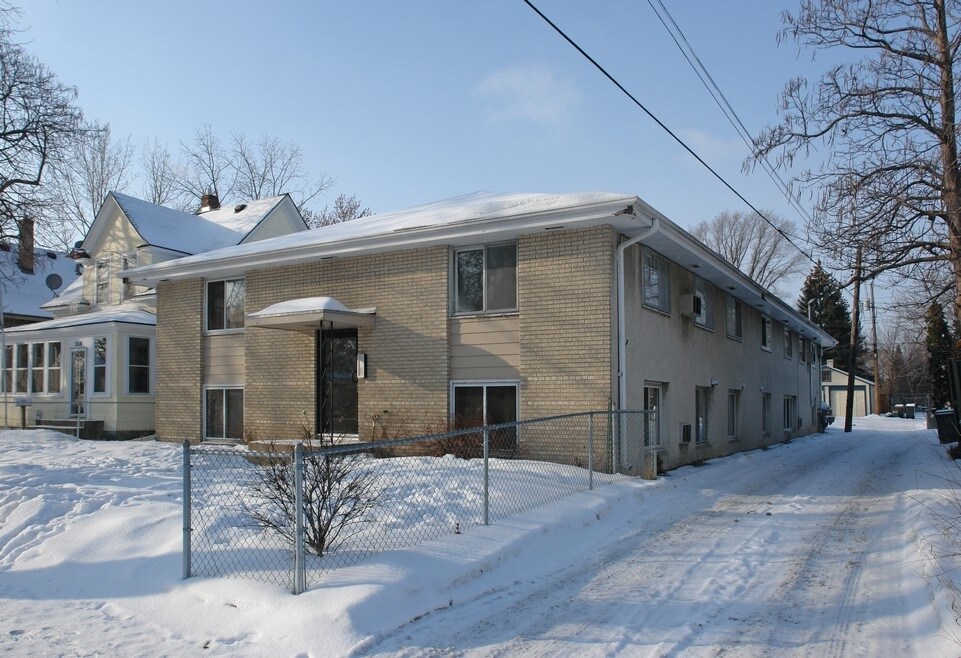 Lathrop House Apartments - Lathrop House Apartments