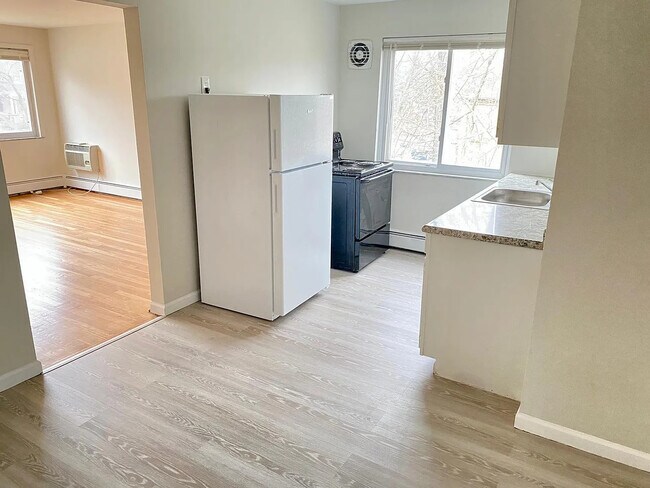 Photo - 537 Elberon Ave