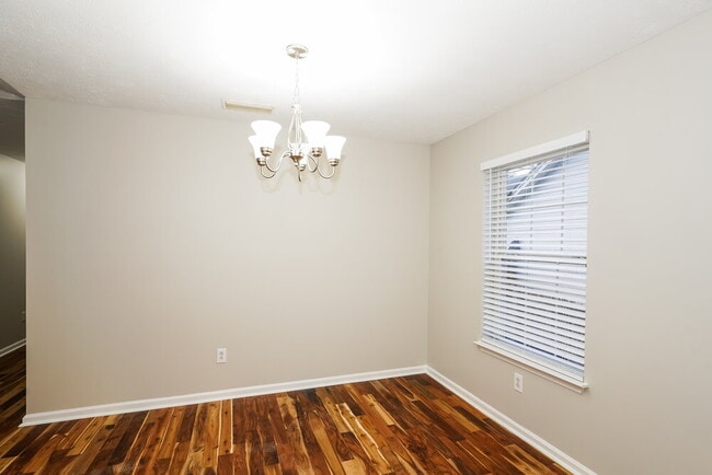 Photo - 452 Cedar Park Cir