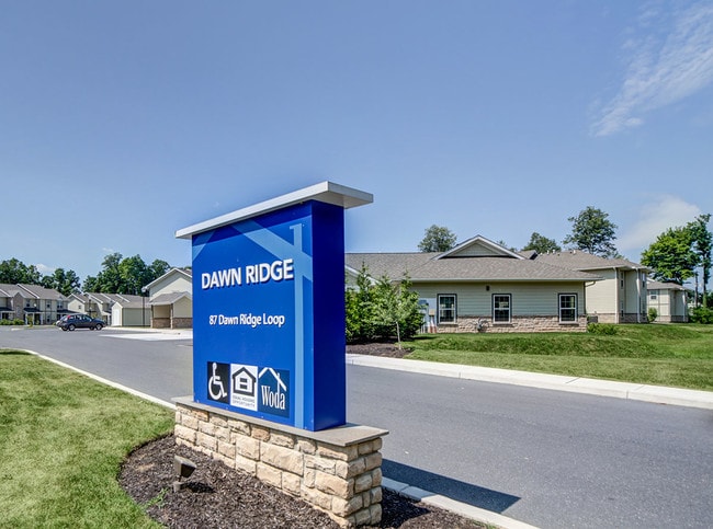 Dawn Ridge - Dawn Ridge Townhomes