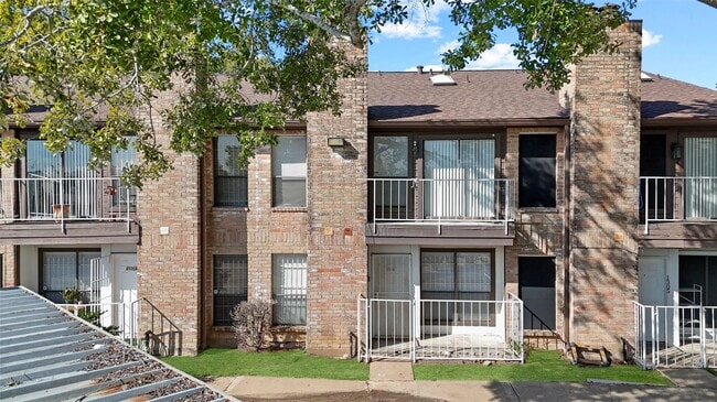 Building Photo - 6633 W Airport Blvd Unit 1306