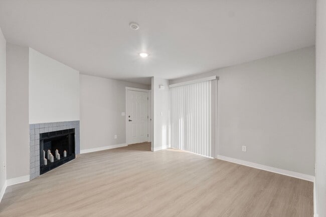 Photo - Chambers Crest