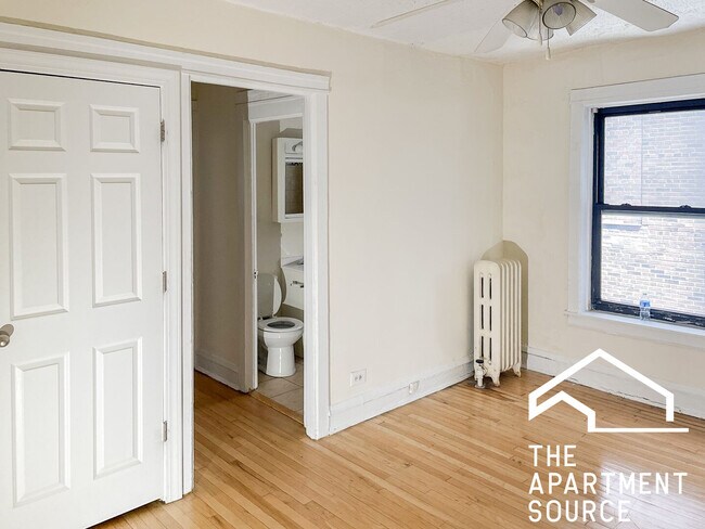 Photo - 514 W Cornelia Ave Unit 206