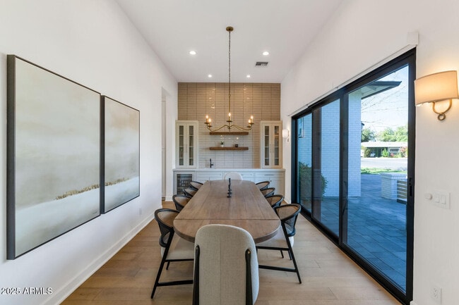 Photo - 4147 E Clarendon Ave