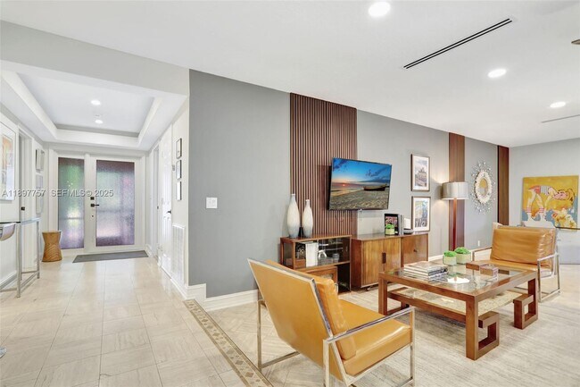 Photo - 1128 W Cypress Dr