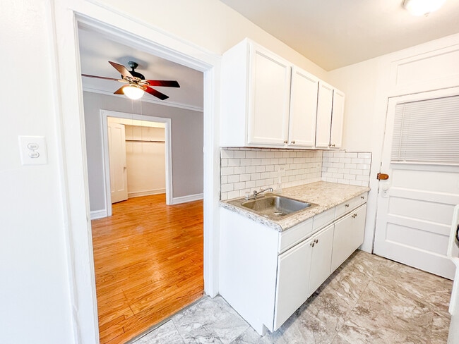 Photo - 5051 N Glenwood Ave Unidad #1H