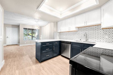 Photo - Mariposa Fremont