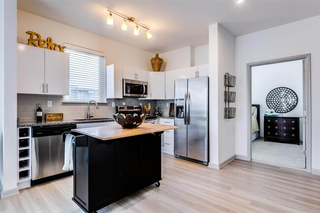 East 51 At Rocketts Landing