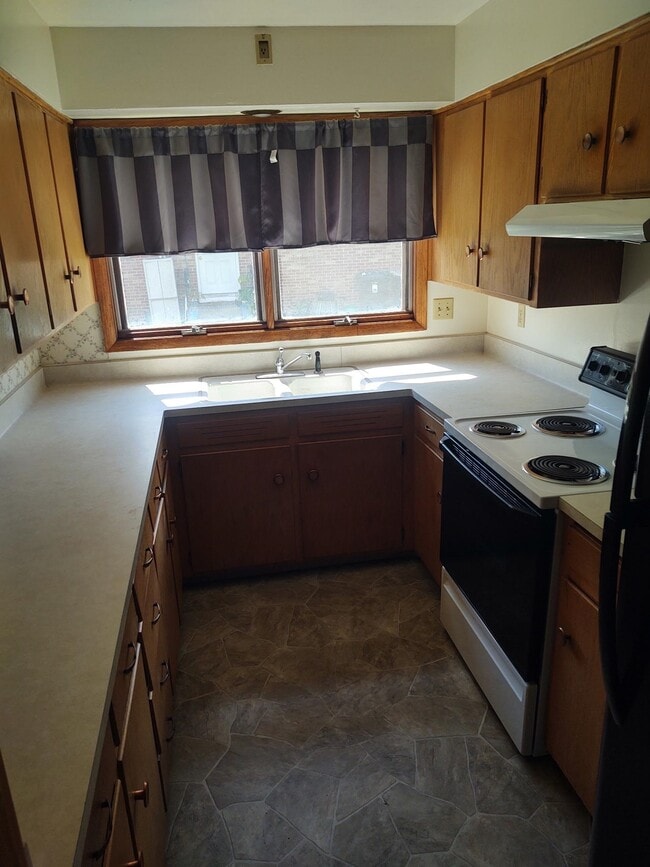 Photo - 881 Columbus St Unit 3