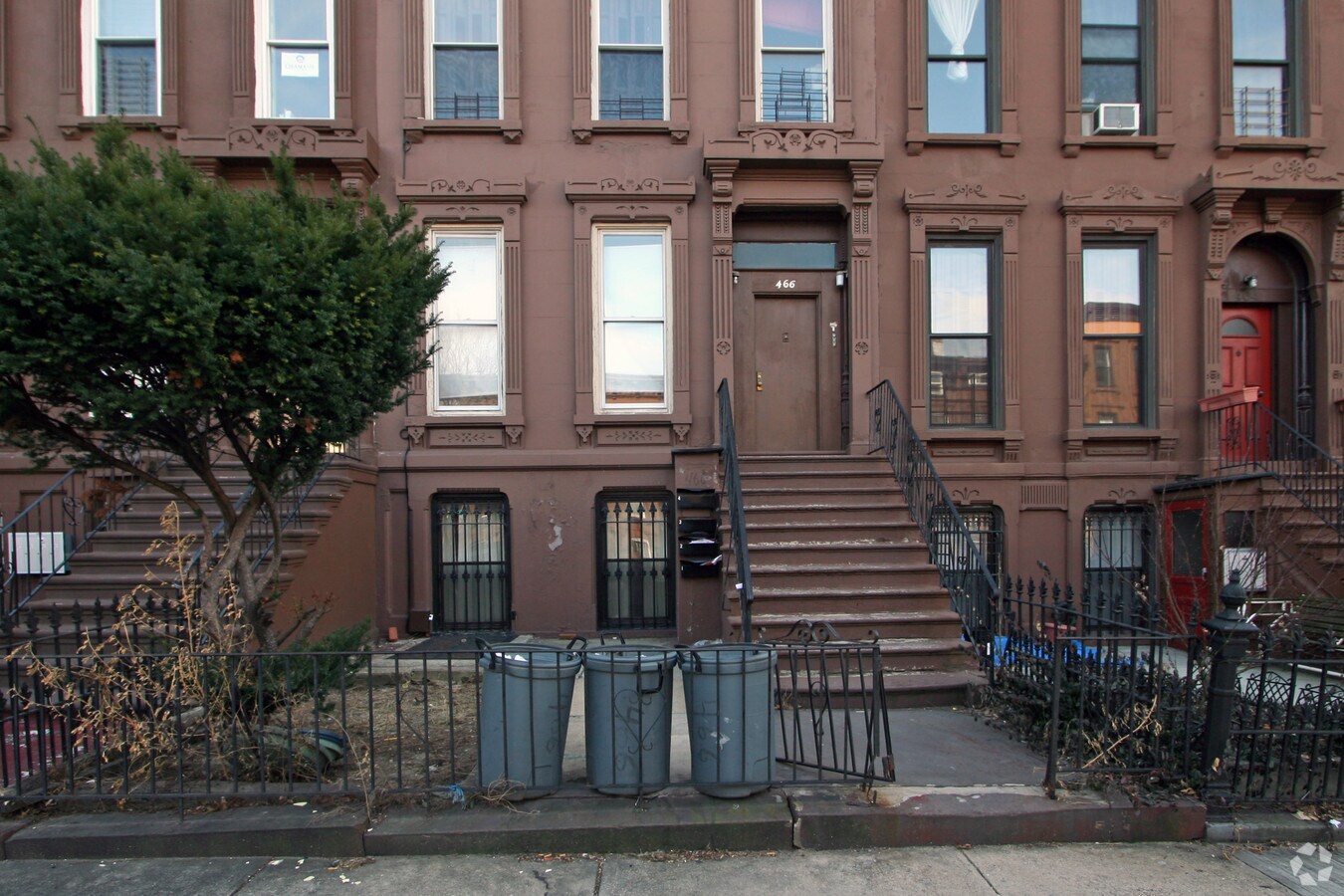 Photo - 466 Willoughby Ave