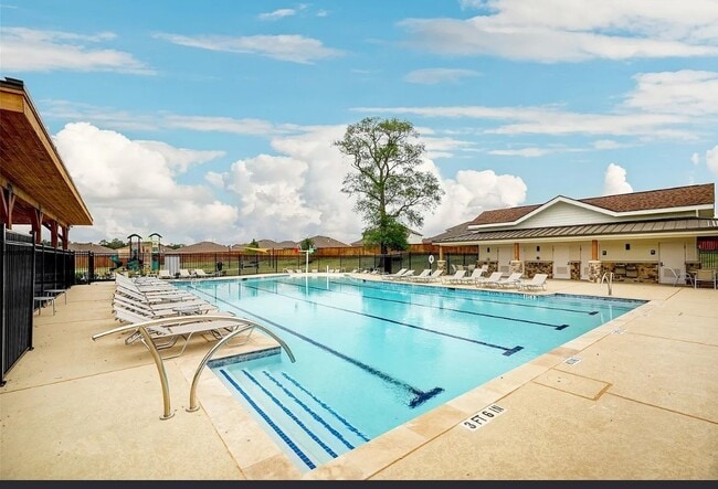 Photo - 40826 Hawthorne Glades St