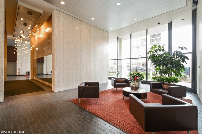 Photo - 1560 N Sandburg Terrace Unit 807