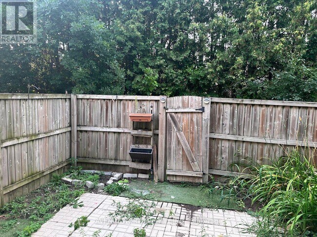 Photo - 1442 Foxwell St