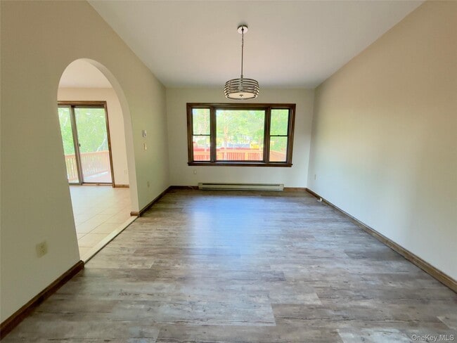 Photo - 709 Bloomingburg Rd