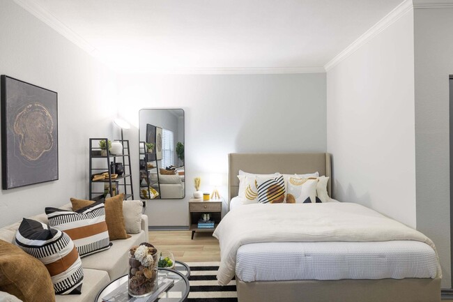 Building Photo - Valor Hill Apartments