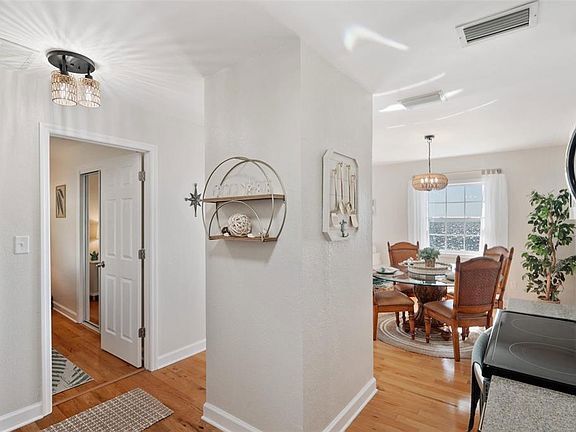 Photo - 5102 Coquina Key Dr SE