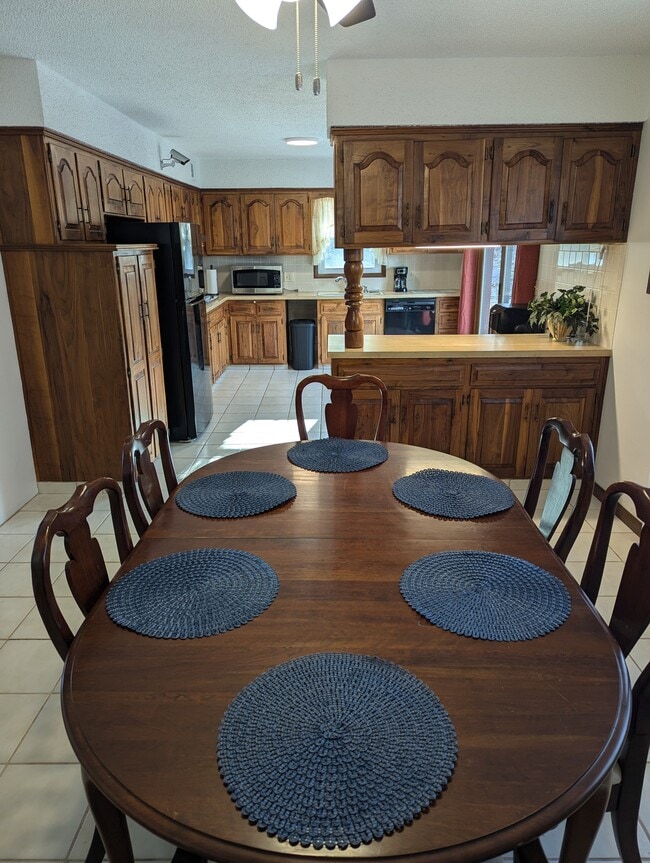 Photo - 530 Shawnee Rd