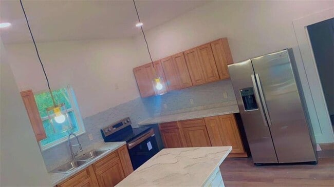 Photo - 248 Madison St