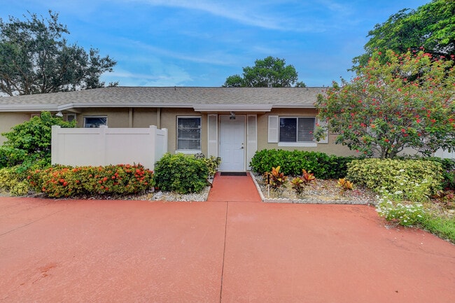 Photo - 18756 Schooner Dr