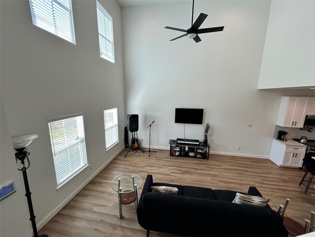 Photo - 12011 Rockview Drive