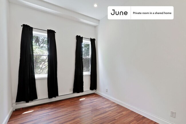 Photo - Room in Shared 4 bed/1 bath home Unidad B