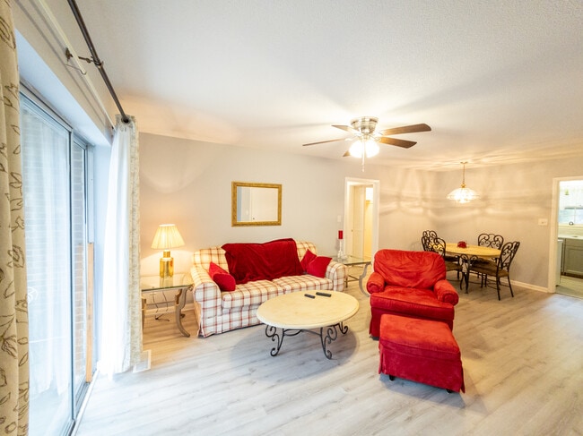 Photo - 357 Driftwood Cir Unit B