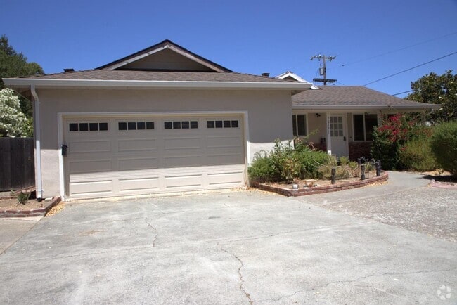Building Photo - 20231 Merrick Dr Rental