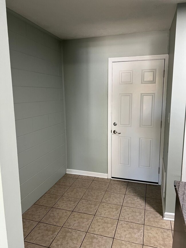 Photo - 46 Allen Dr Unidad Apt # 10
