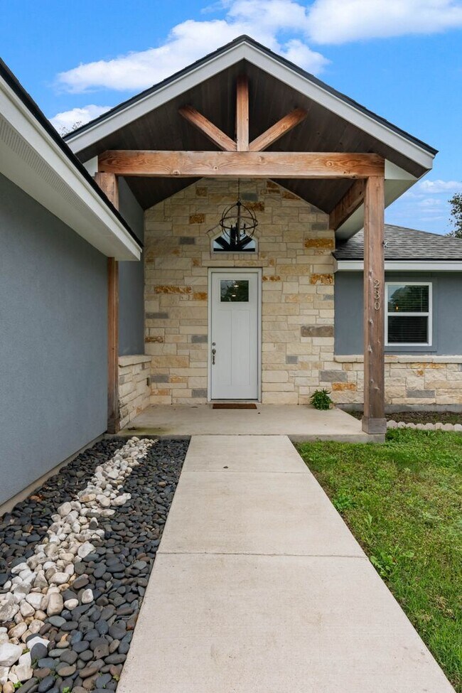 Photo - 230 Club View W