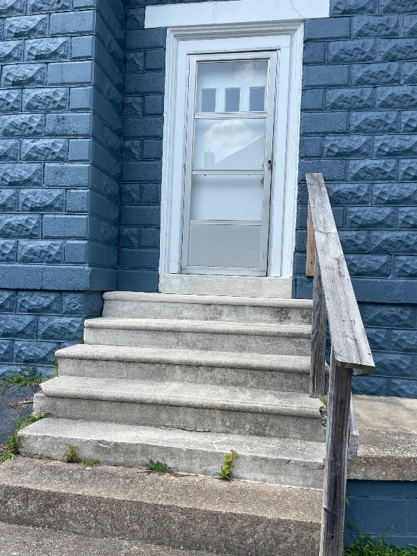 Photo - 1021 S Main St