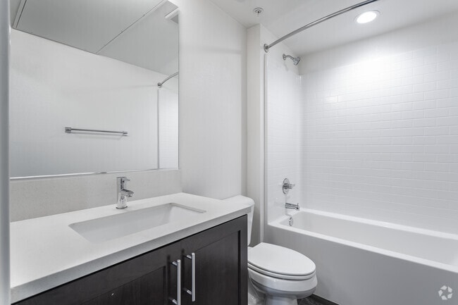 2BR, 2BA - 1151 SF - #202 - The Harrington