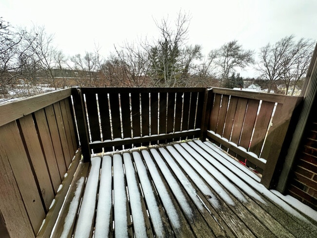 Photo - 1350 Brook St Unidad K