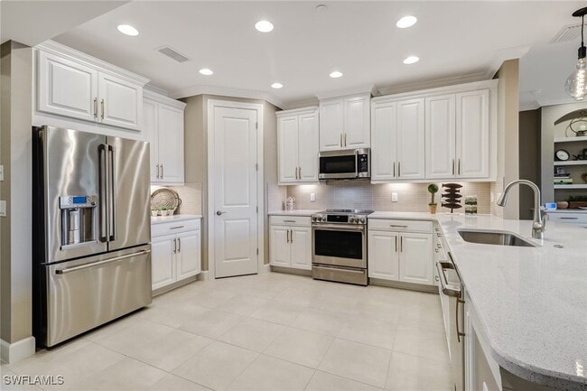 Photo - 9653 Montelanico Loop Unidad 102