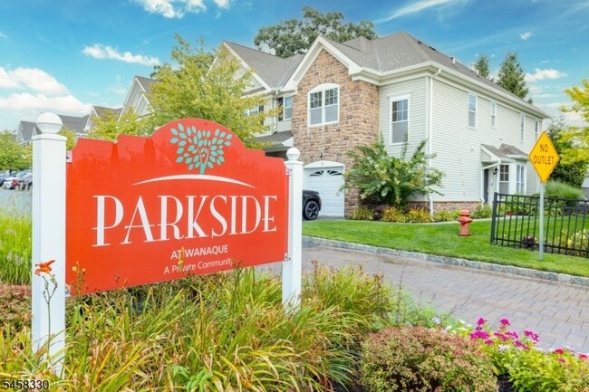Photo - 52 Parkside Dr