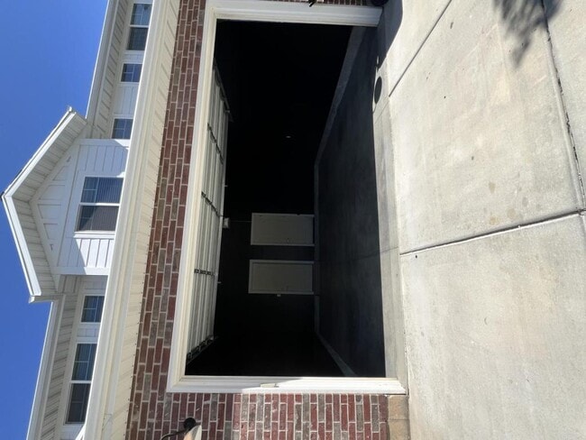 Photo - 310 E 1500 N St