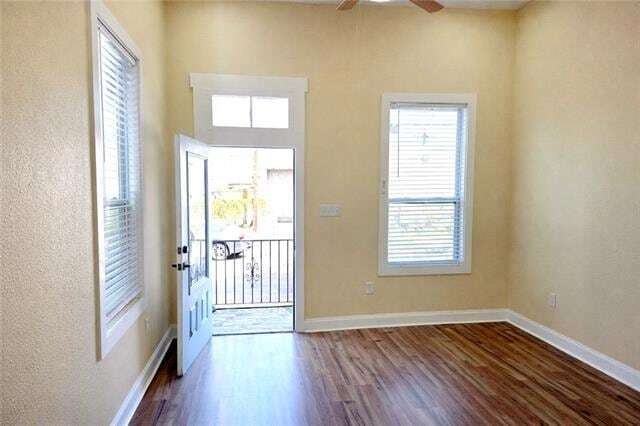 Photo - 4606 Clara St